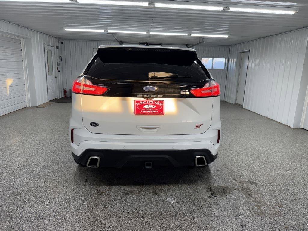 Used 2020 Ford Edge ST w/ Equipment Group 401A image 5