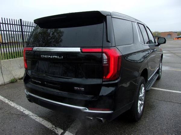 Used 2025 GMC Yukon Denali AWD/4WD image 5