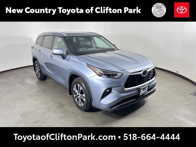 Used 2022 Toyota Highlander XLE