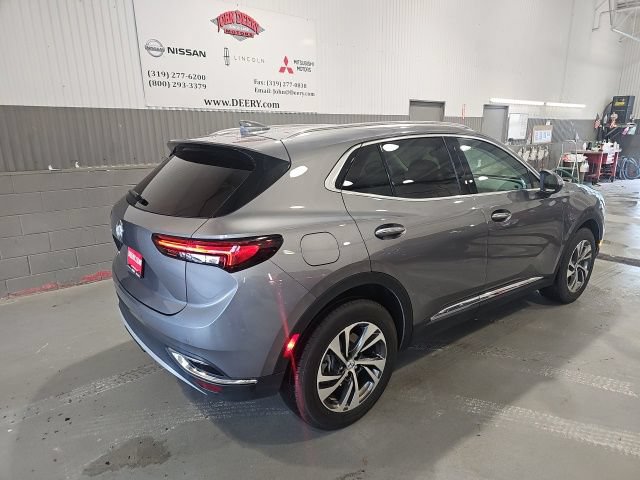Used 2022 Buick Envision Essence w/ Safety Package FWD image 3