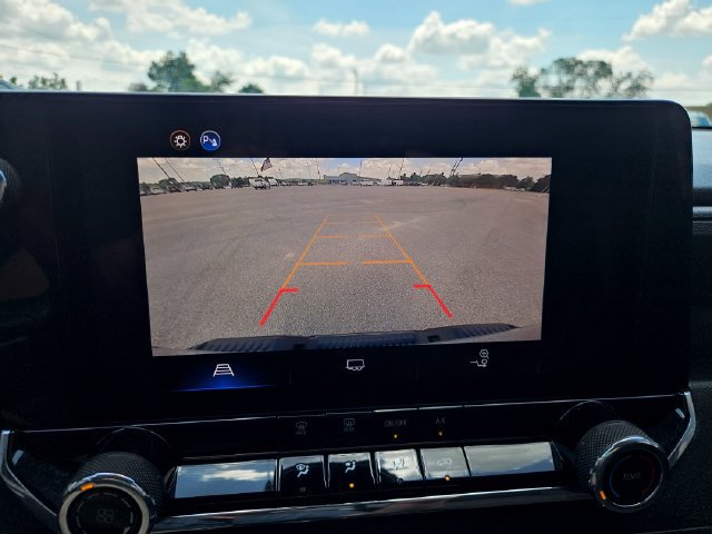 Used 2024 Chevrolet Colorado Trail Boss w/ Advanced Trailering Package AWD/4WD image 20