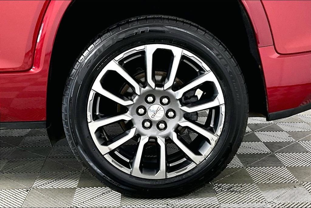 Used 2021 GMC Acadia Denali w/ Denali Ultimate Package image 8