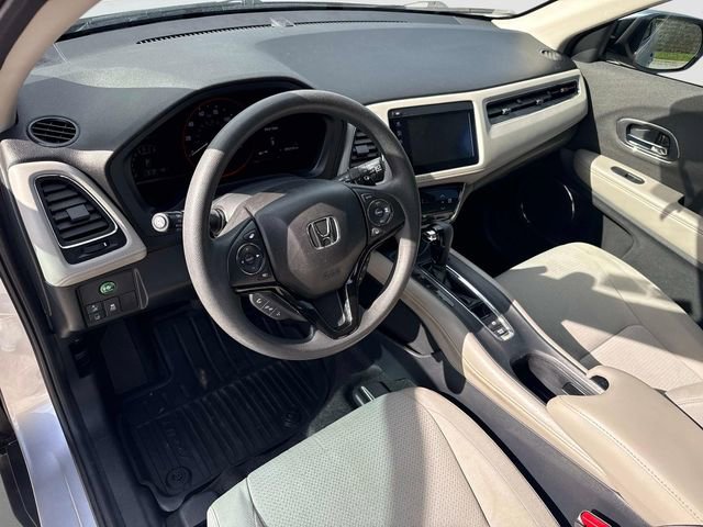 Used 2022 Honda HR-V EX image 11