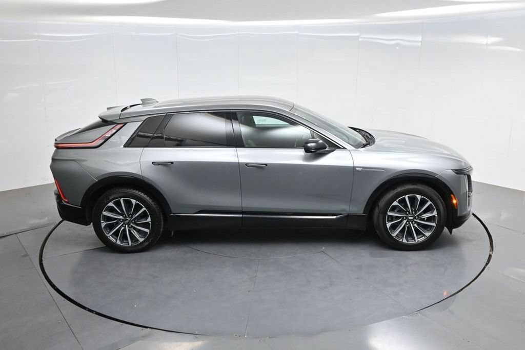 Used 2024 Cadillac Lyriq Sport RWD image 51