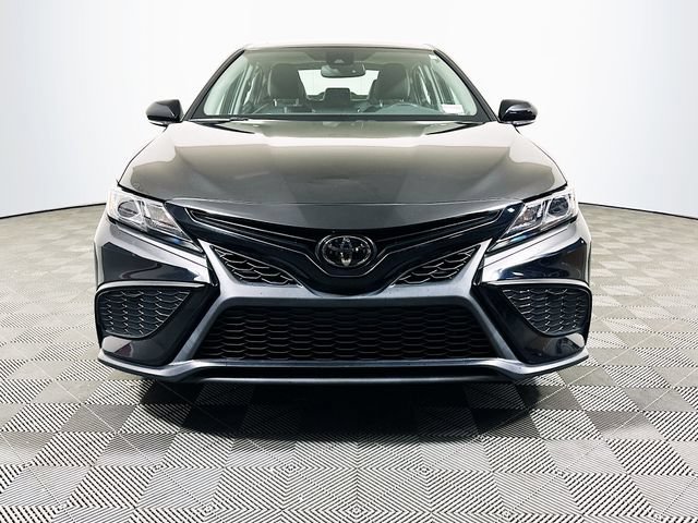 Used 2024 Toyota Camry SE w/ Cold Weather Package AWD/4WD image 3