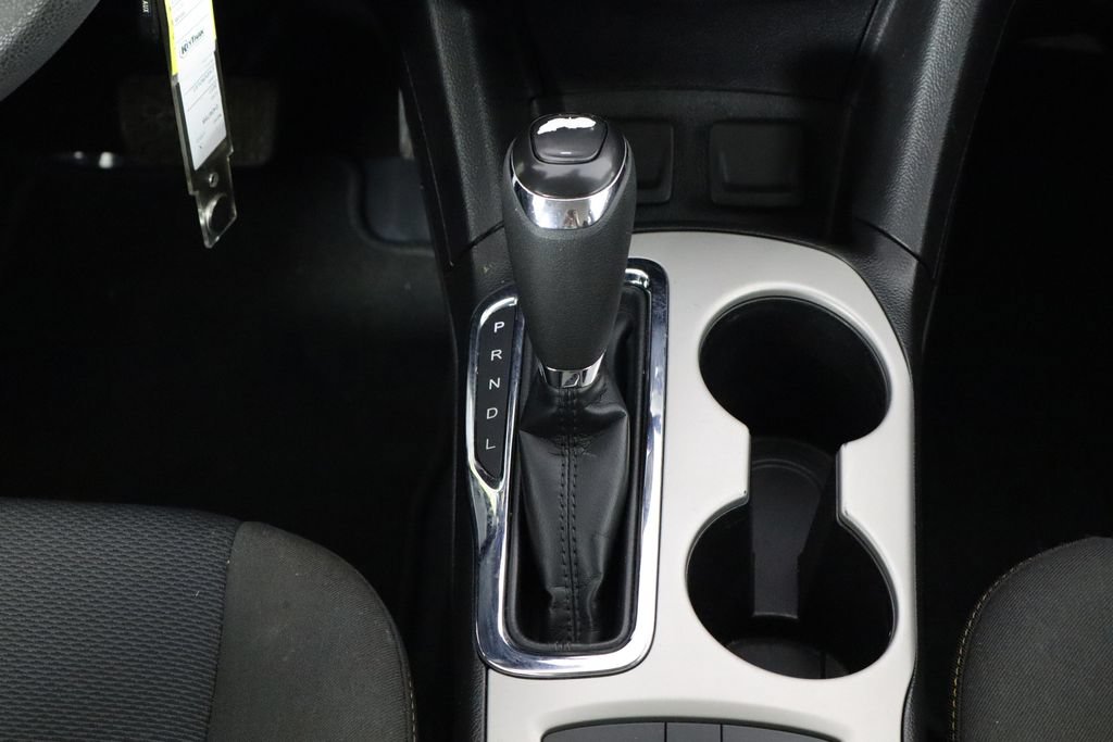 Used 2017 Chevrolet Cruze LS FWD image 24
