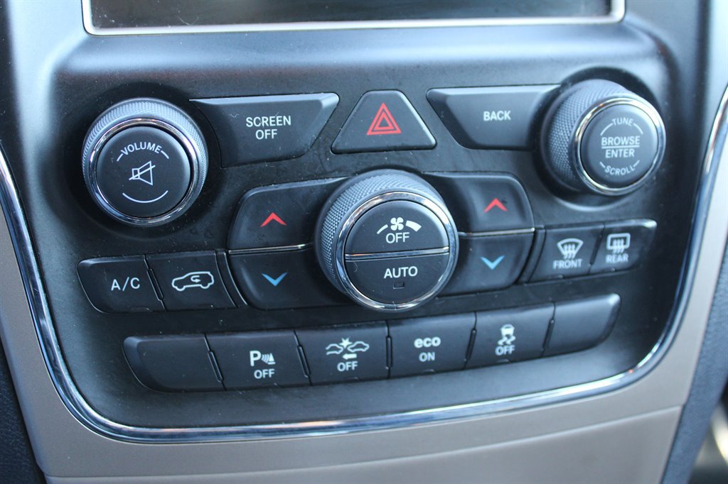 Used 2015 Jeep Grand Cherokee Summit w/ Platinum Series Group AWD/4WD image 34
