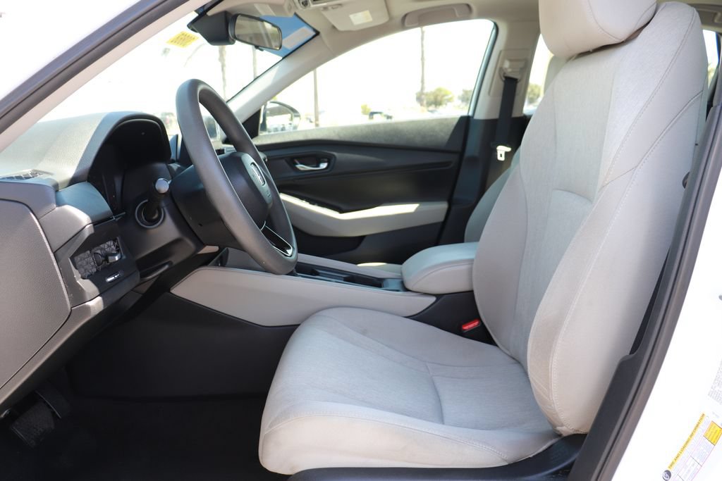 Used 2023 Honda Accord EX image 11