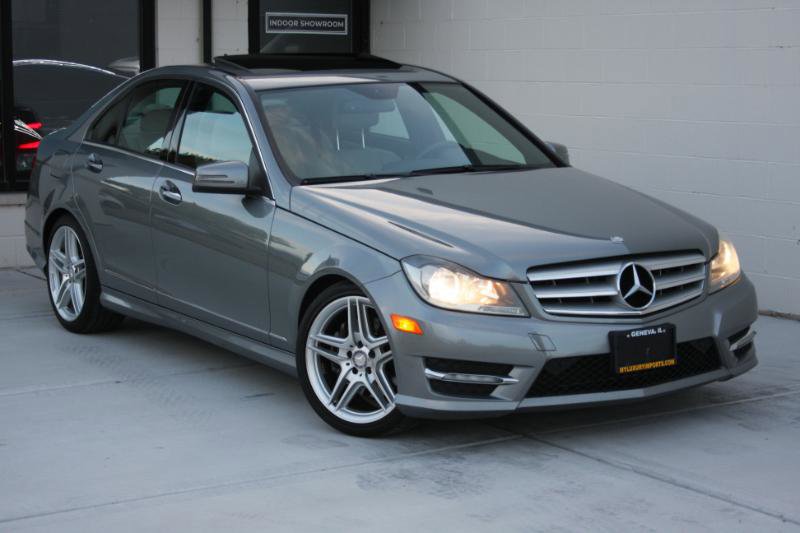 Used 2013 Mercedes-Benz C 300 Sport image 4