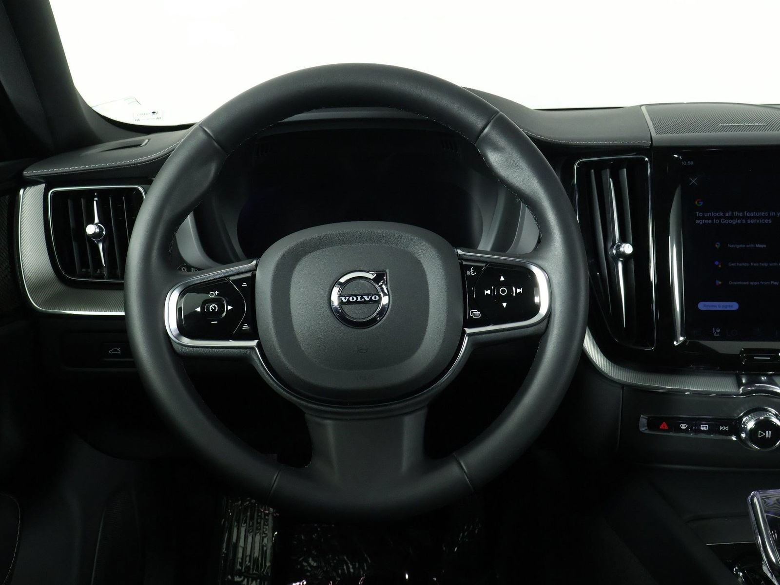 Used 2024 Volvo XC60 T8 Ultimate w/ Climate Package AWD/4WD image 8