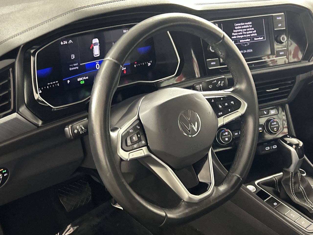 Used 2024 Volkswagen Jetta SE FWD image 14