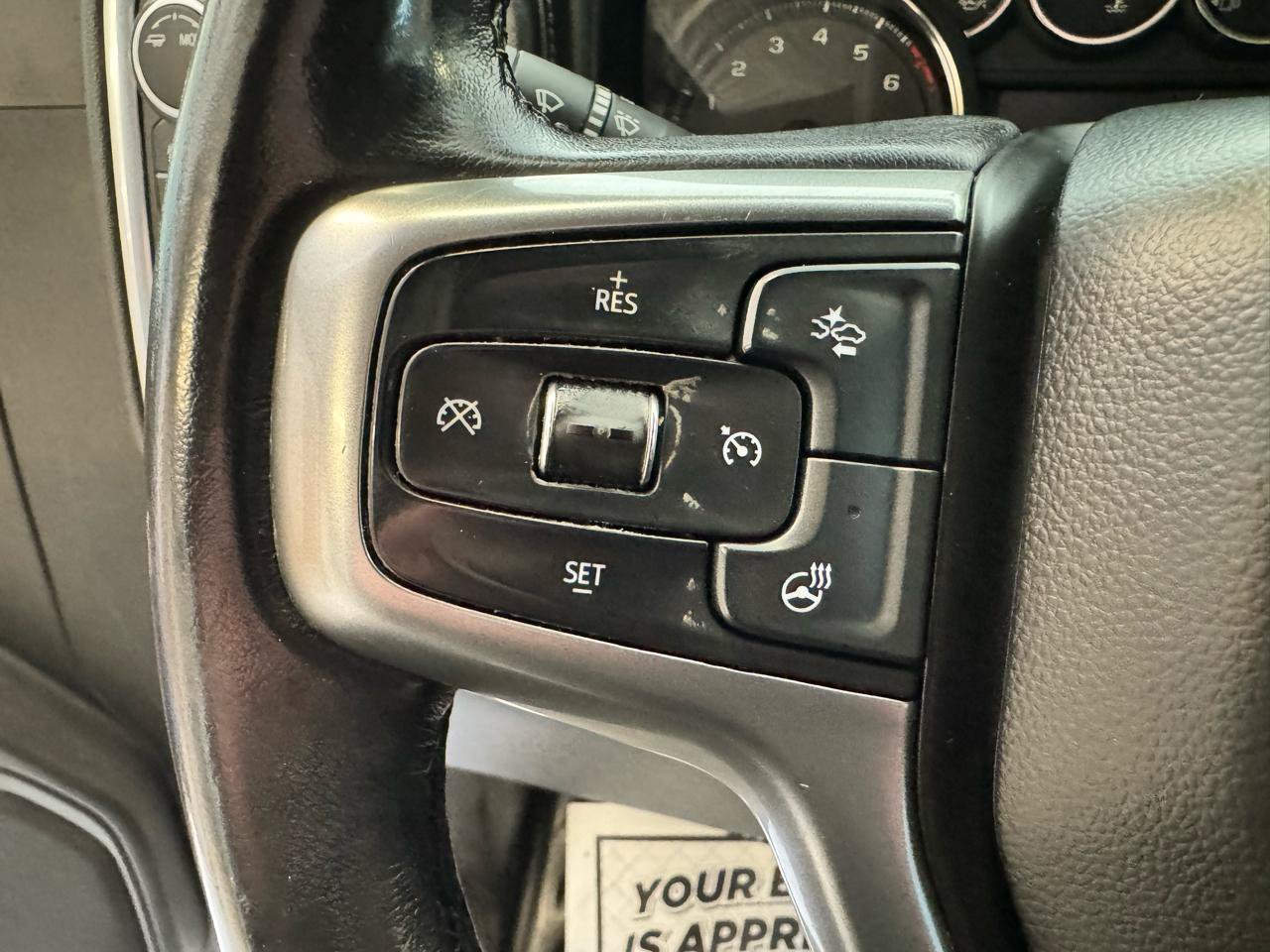 Used 2020 Chevrolet Silverado 1500 LT w/ Convenience Package AWD/4WD image 14
