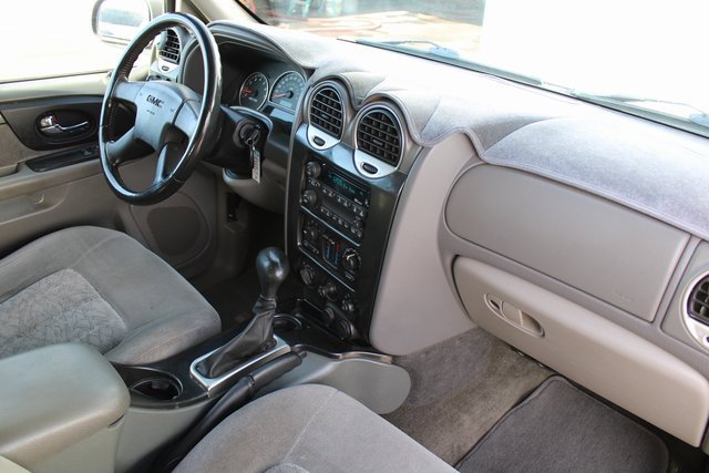 Used 2002 GMC Envoy SLE image 17