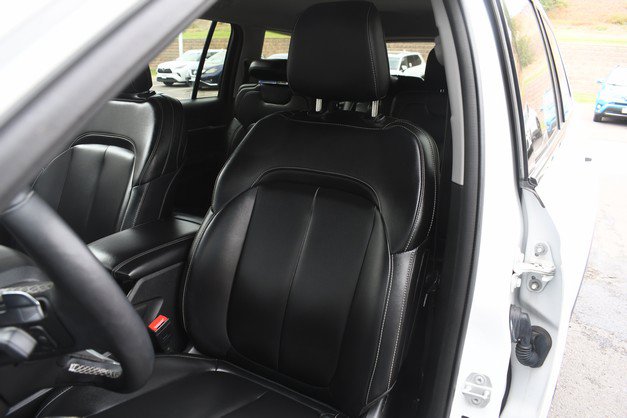 Used 2023 Jeep Grand Cherokee L Limited AWD/4WD image 17