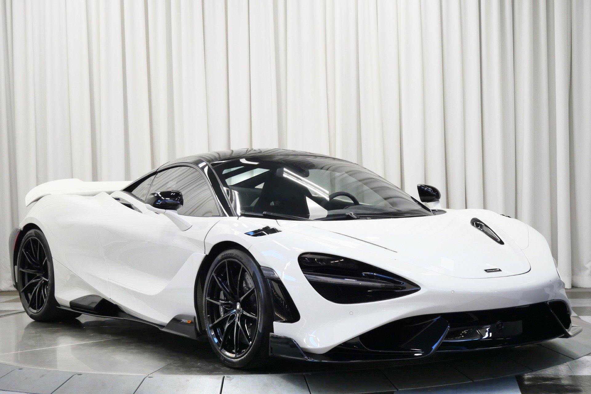 Used 2021 McLaren 765LT image 3