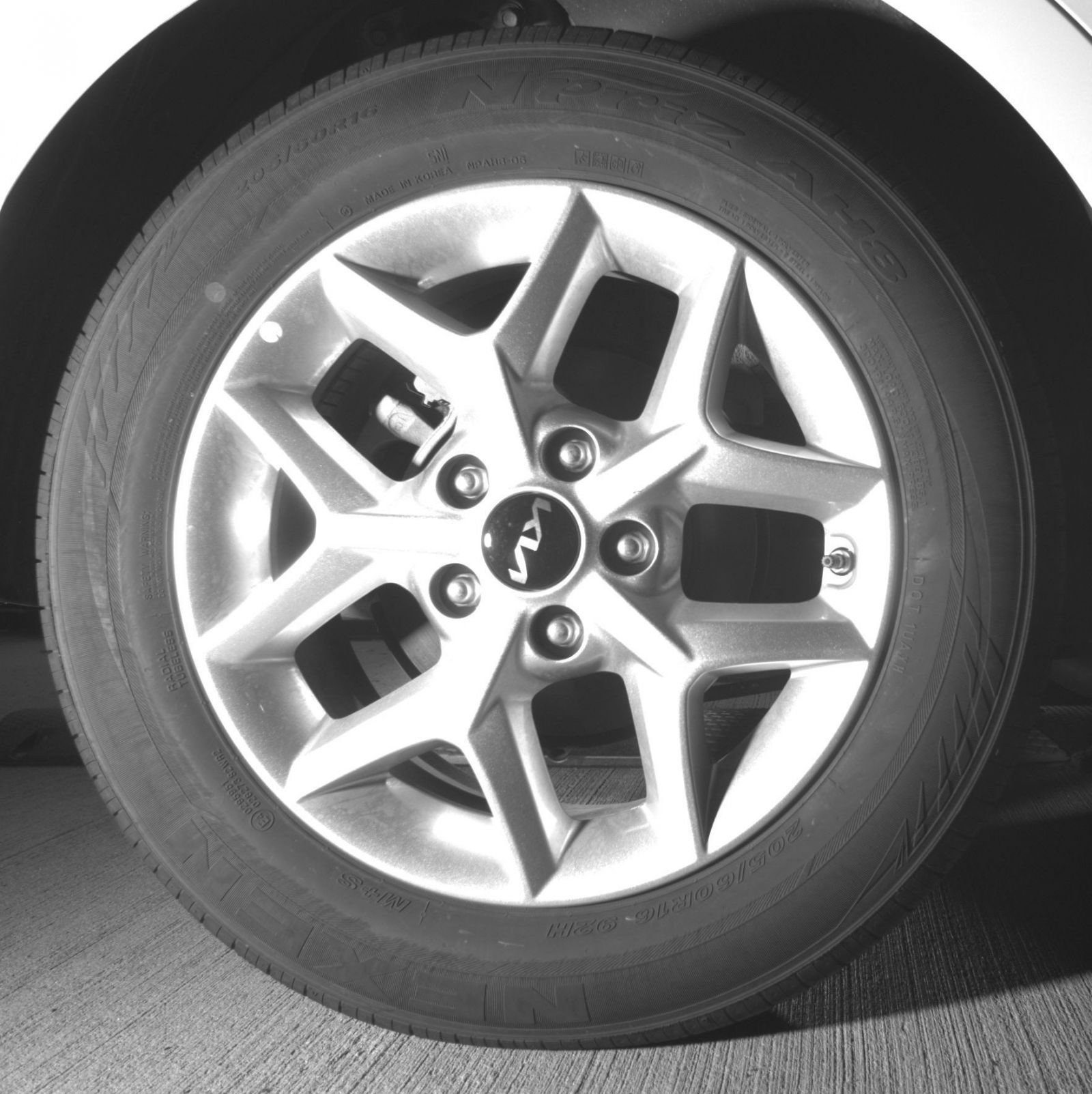 Used 2025 Kia Soul LX w/ LX Technology Package FWD image 18