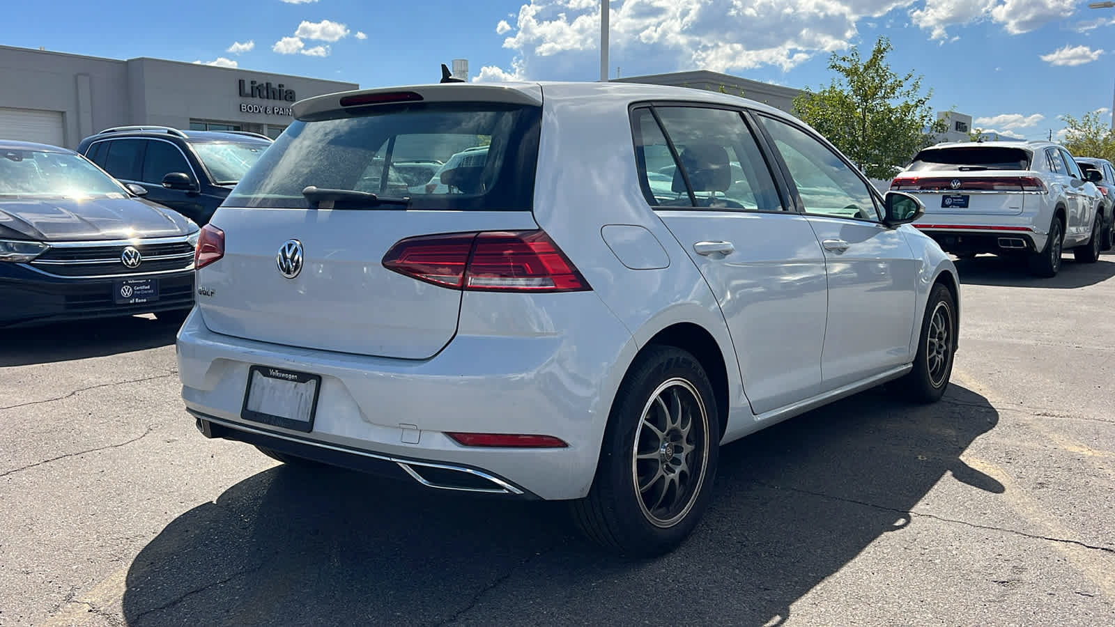 Used 2021 Volkswagen Golf 4-Door FWD image 5