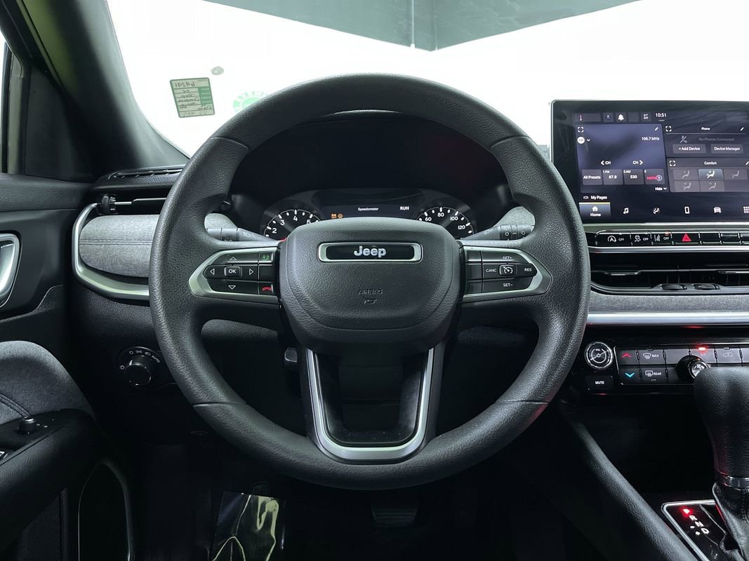 Used 2024 Jeep Compass Sport image 21