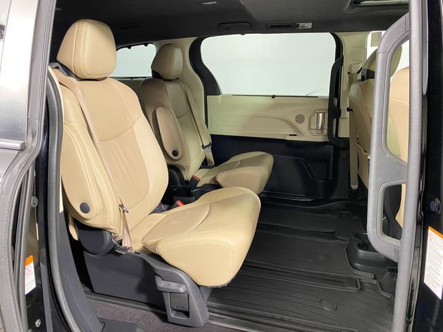 Certified 2021 Toyota Sienna Limited AWD/4WD image 10