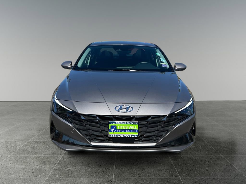 Used 2023 Hyundai Elantra Limited image 2