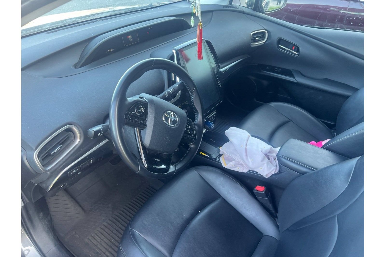 Certified 2021 Toyota Prius Prime XLE FWD image 6