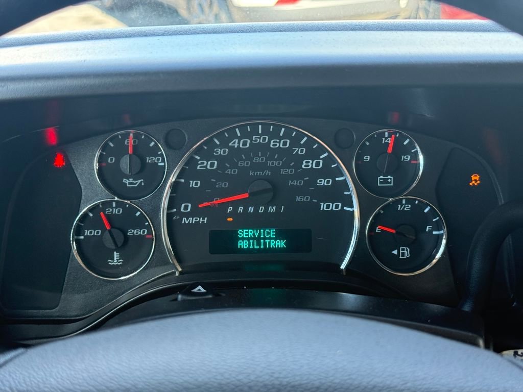 Used 2024 Chevrolet Express 2500 w/ Driver Convenience Package image 22