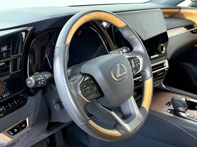 Used 2025 Lexus RX 350 Premium w/ Accessory Package (Z1) image 17