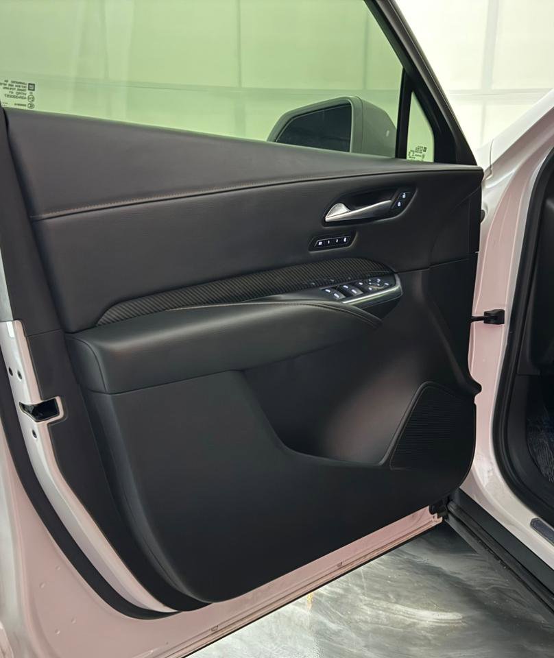 Used 2019 Cadillac XT4 Sport AWD/4WD image 17