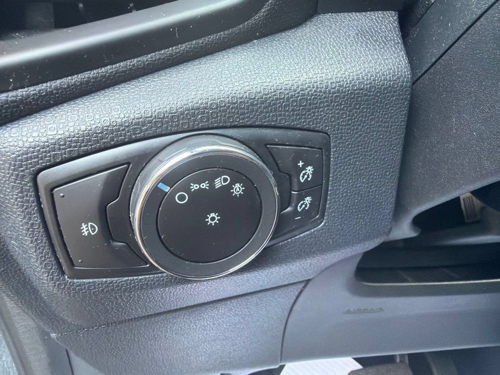 Used 2021 Ford EcoSport SE FWD image 14