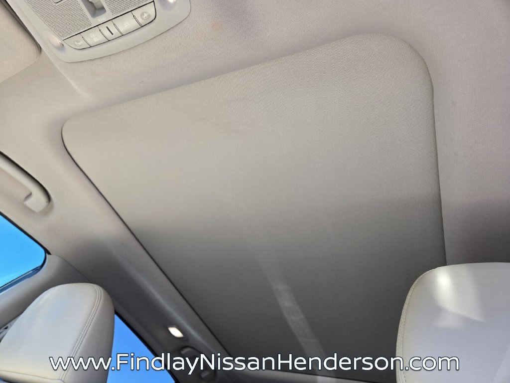 Used 2017 Nissan Murano Platinum w/ Platinum Technology Package FWD image 11