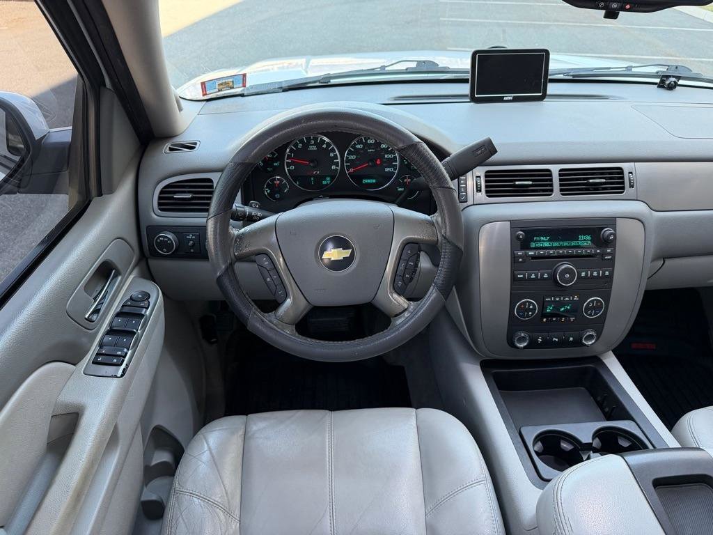 Used 2010 Chevrolet Avalanche LT w/ Suspension Package, Off-Road AWD/4WD image 31