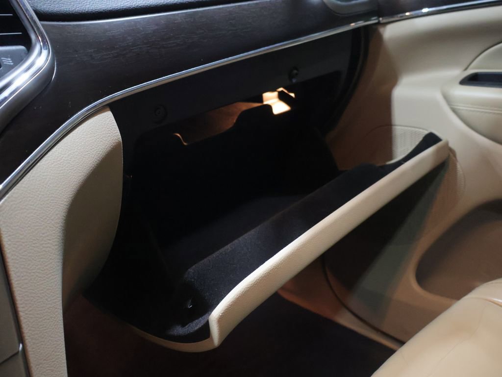 Used 2018 Jeep Grand Cherokee Limited image 34