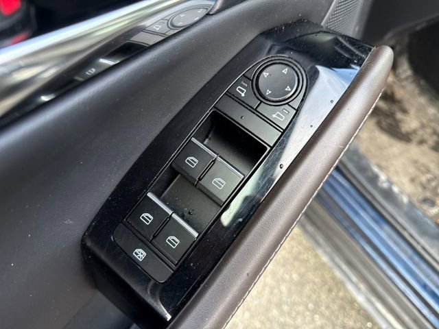 Used 2023 MAZDA CX-30 AWD 2.5 S w/ Premium Package image 18