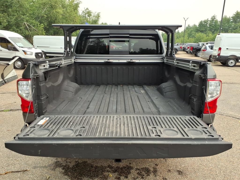 Used 2023 Nissan Titan SV w/ SV Convenience Package AWD/4WD image 13