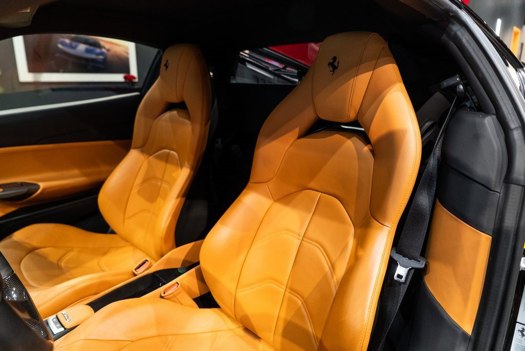 Used 2018 Ferrari 488 GTB Base image 4