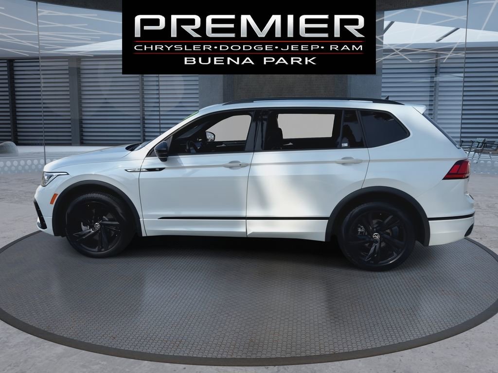 Used 2024 Volkswagen Tiguan SE R-Line image 5