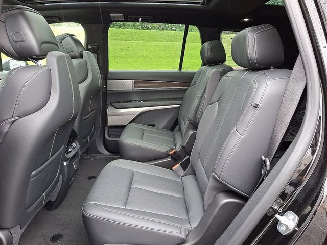 New 2026 Cadillac Vistiq Luxury w/ LPO, Floor Liner Package image 5