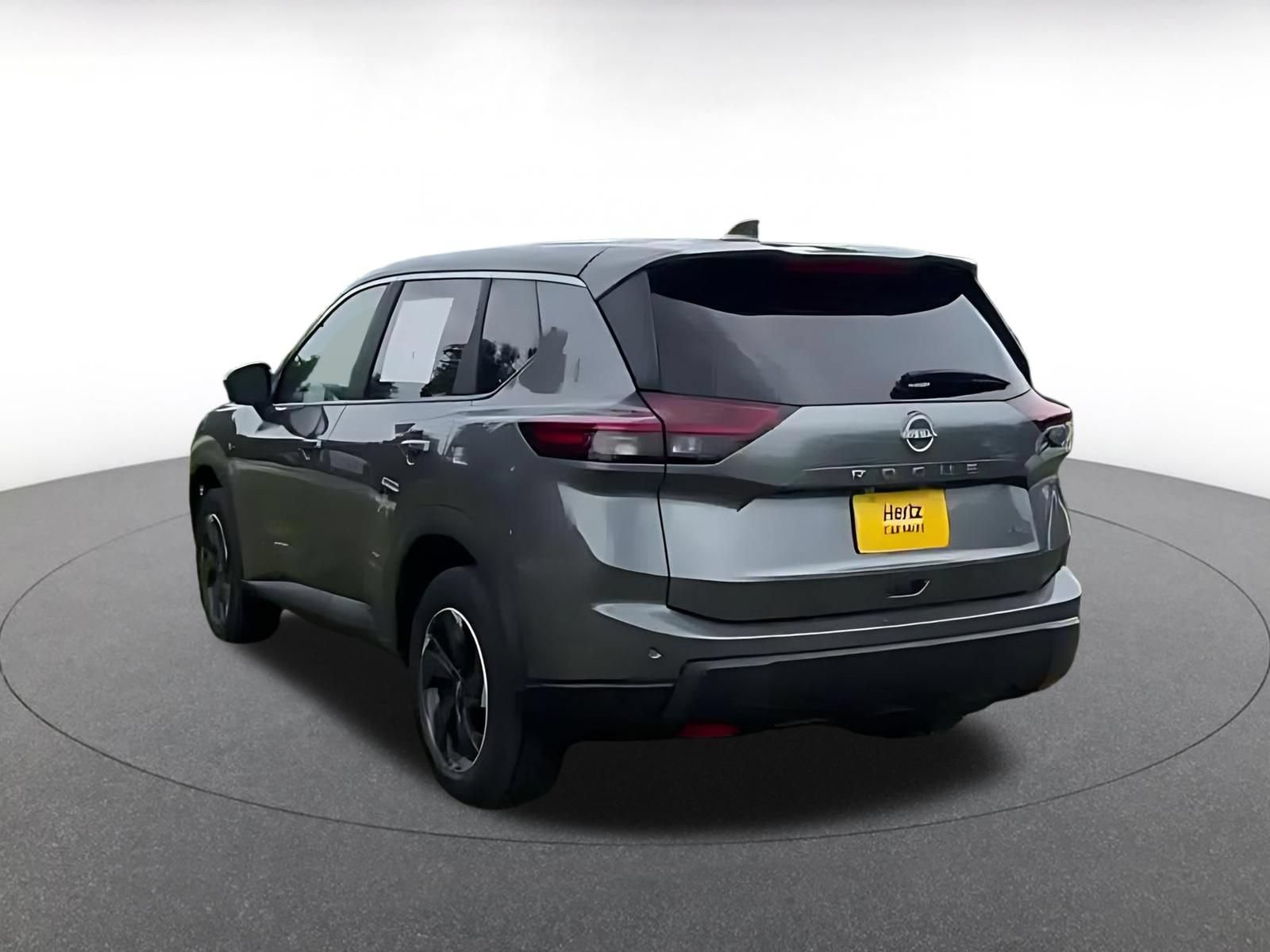 Used 2025 Nissan Rogue SV AWD/4WD image 11