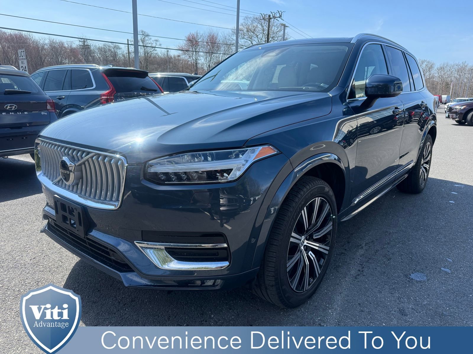 Certified 2023 Volvo XC90 B5 Plus AWD/4WD image 4
