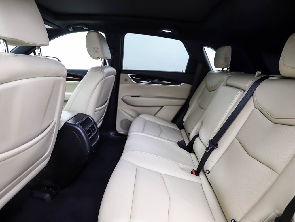Used 2019 Cadillac XT5 Luxury image 23
