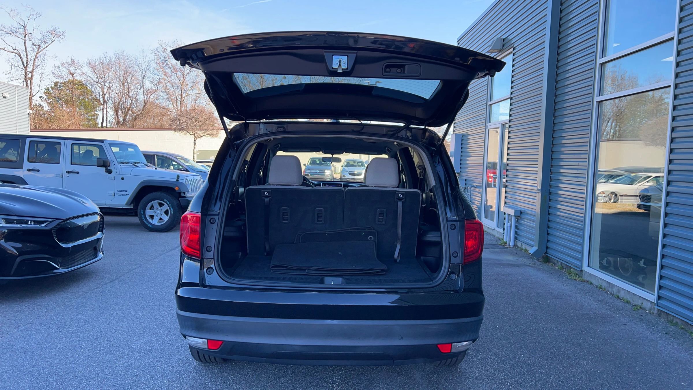 Used 2018 Honda Pilot EX image 10