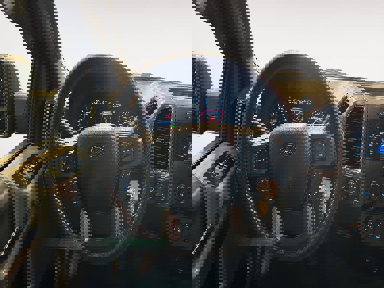 Used 2016 Ford F150 XLT w/ Equipment Group 301A Mid image 12