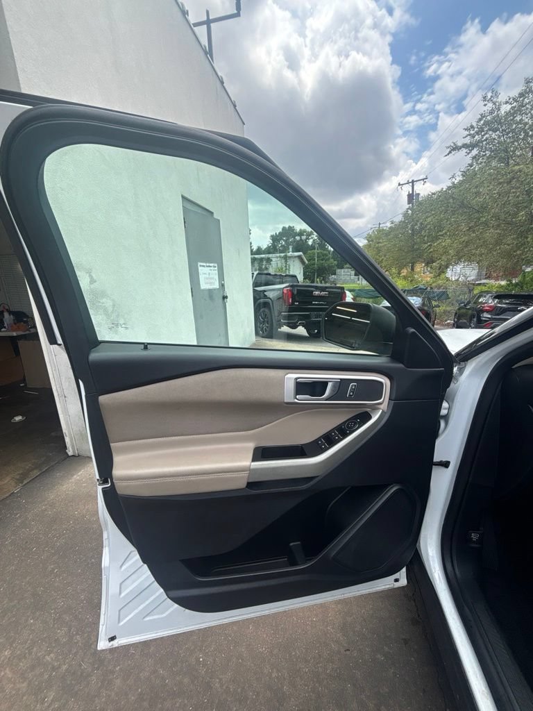 Used 2020 Ford Explorer XLT RWD image 11