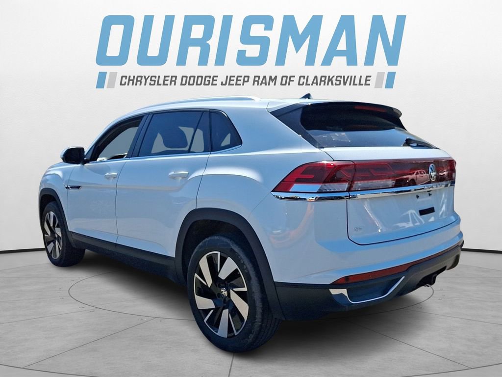 Used 2025 Volkswagen Atlas Cross Sport SE image 4