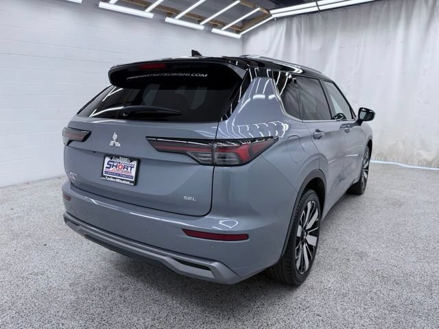 Used 2025 Mitsubishi Outlander SEL FWD video 2