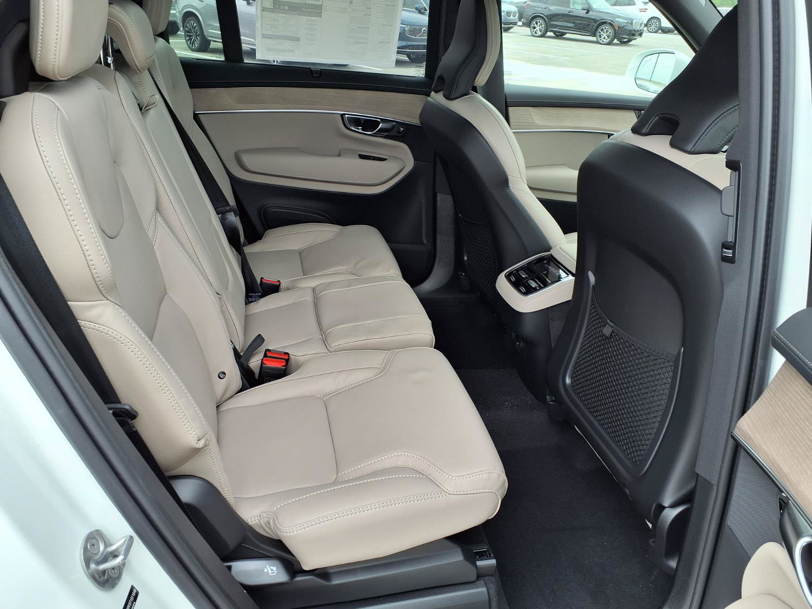 New 2026 Volvo XC90 B5 Ultra w/ Protection Package Premier AWD/4WD image 10