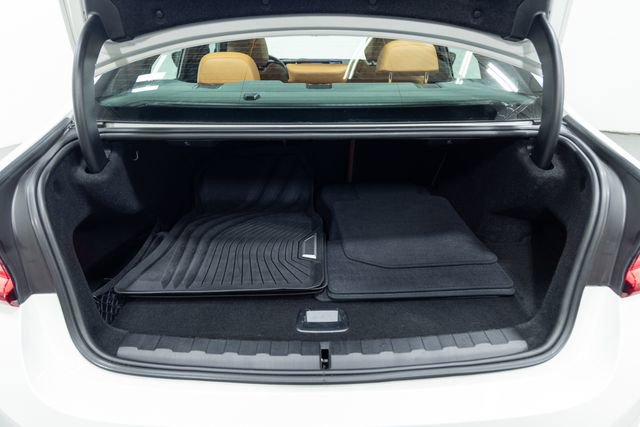 Used 2023 BMW 330e xDrive w/ Premium Package AWD/4WD image 9