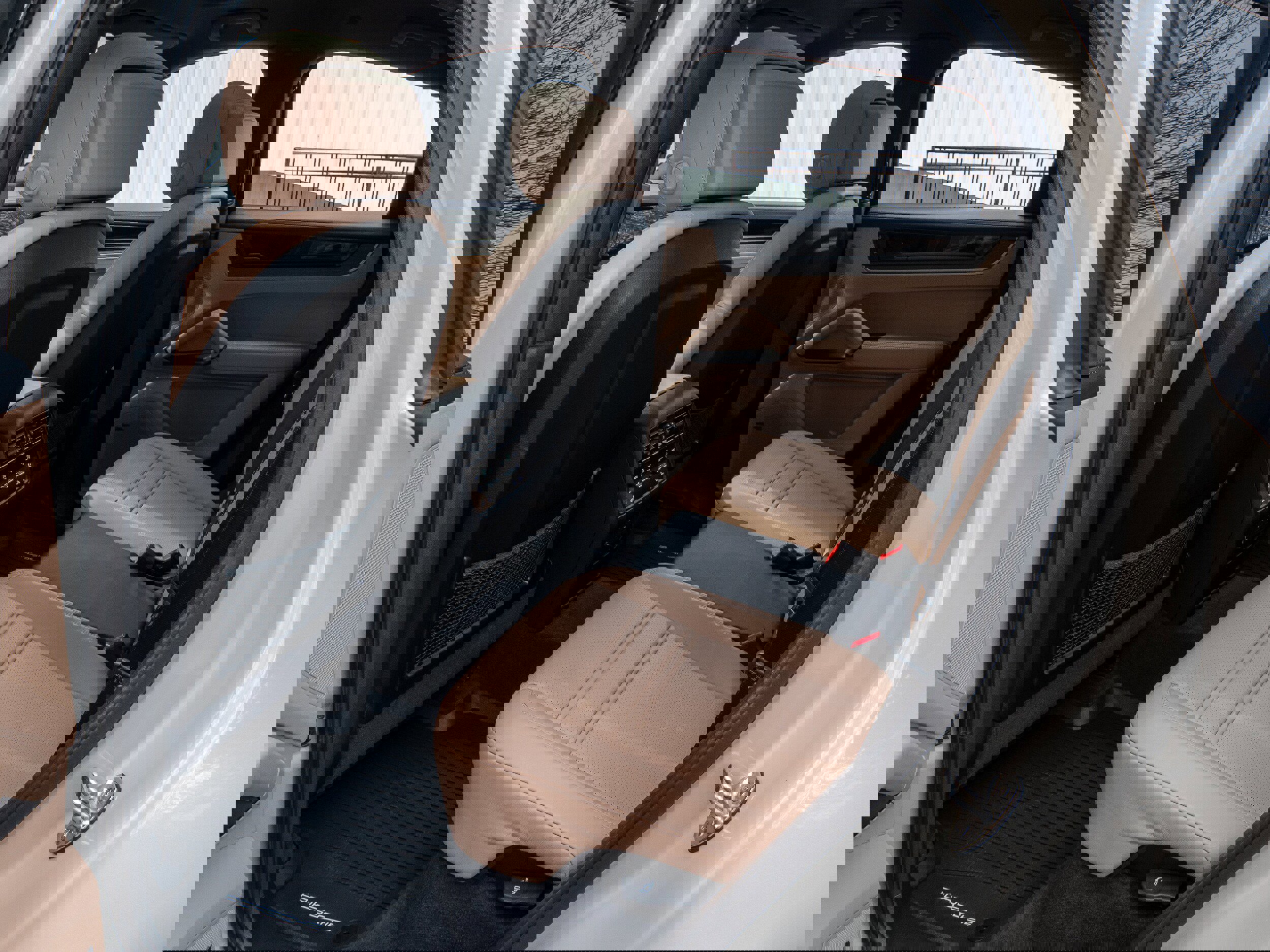 Certified 2024 Porsche Cayenne S w/ Premium Package Plus (PP1) image 37