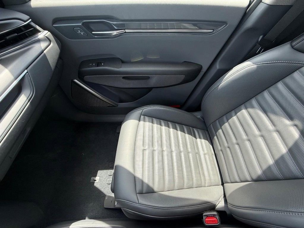 Used 2024 Kia EV9 Land AWD/4WD image 26