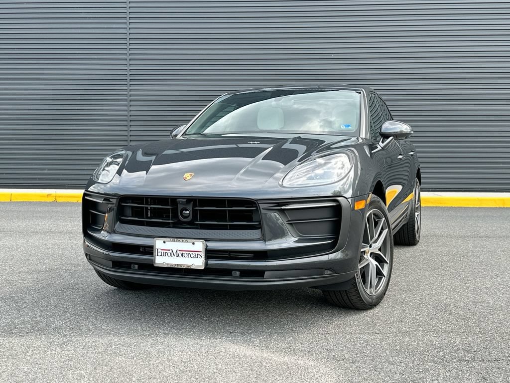 New 2026 Porsche Macan AWD/4WD video 1